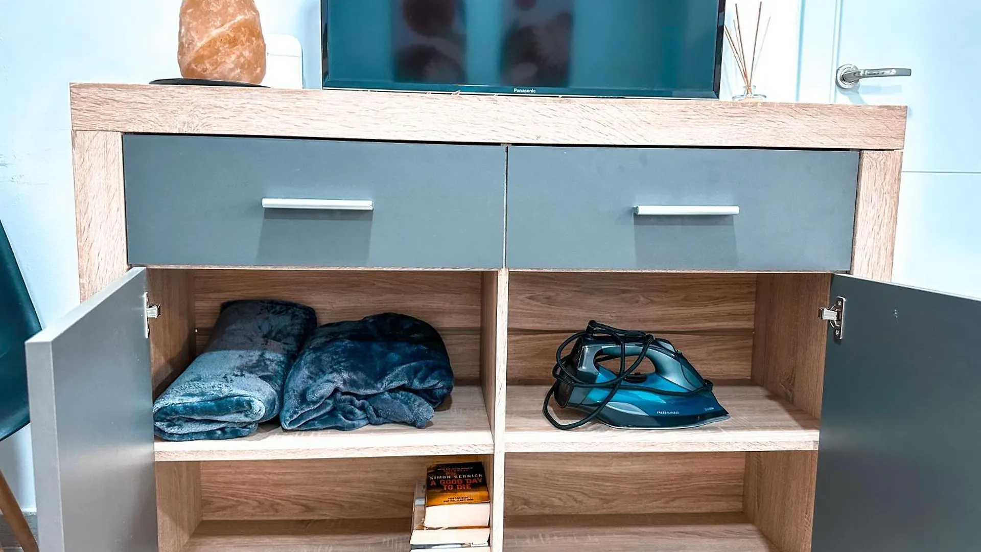 A&M Apartamento En Nervion Севилья 0*,