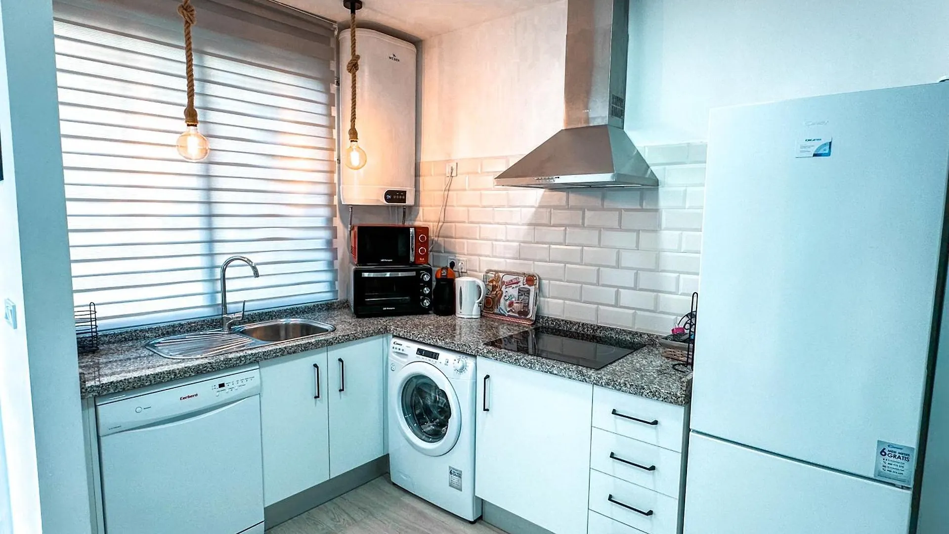 A&M Apartamento En Nervion Севилья Апартаменты