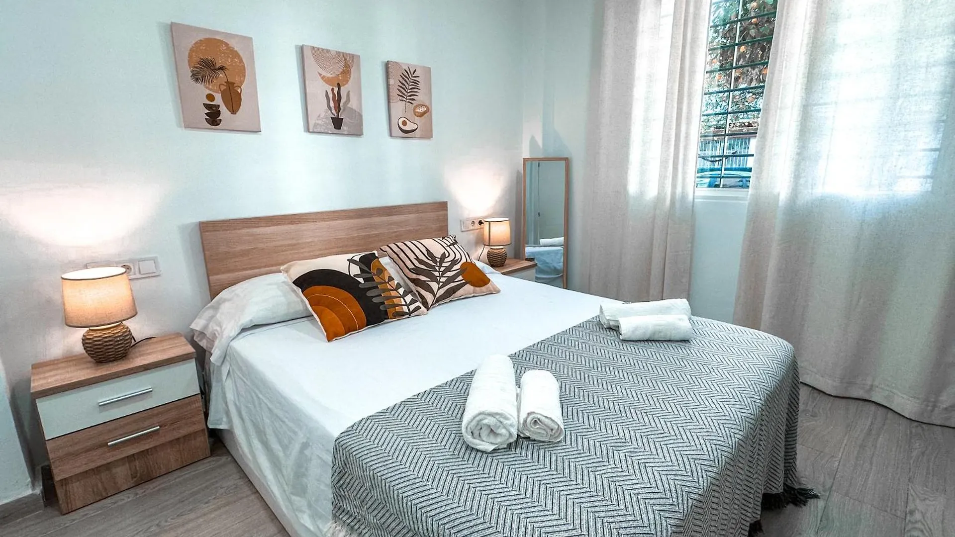 A&M Apartamento En Nervion Севилья Испания